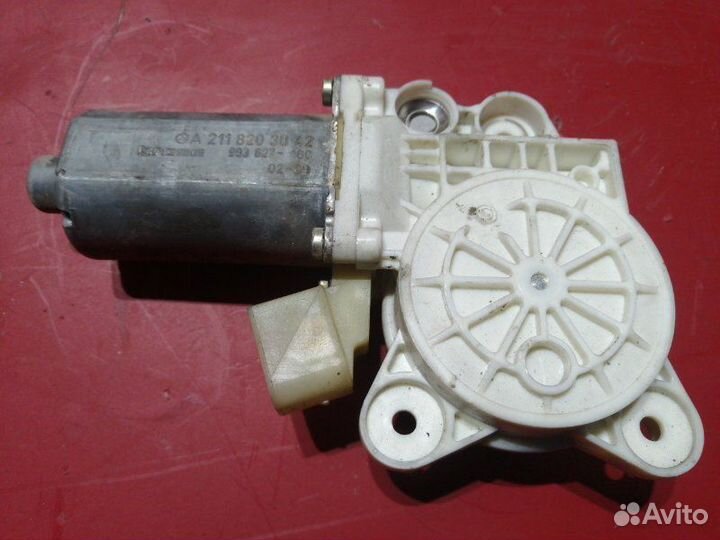 Мотор стеклоподъемника передний правый Mercedes