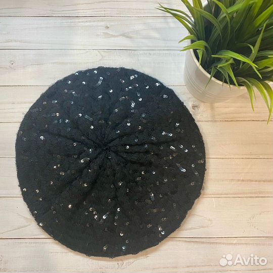 Берет женский