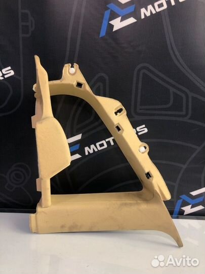 Обшивка салона задняя левая Volkswagen Passat B5