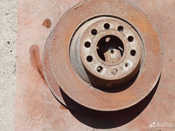 Диски тормозные задние Ауди А4,А5 перед привод
