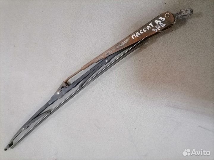 Поводок стеклоочистителя заднего для VW Passat B3