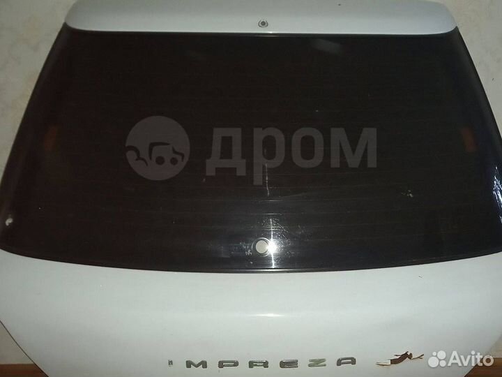 Стекло заднее Subaru Impreza GG