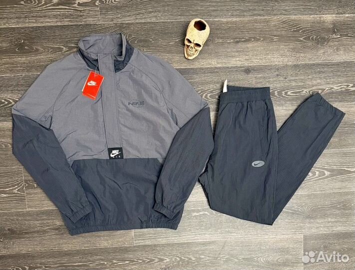 Спортивный костюм Nike