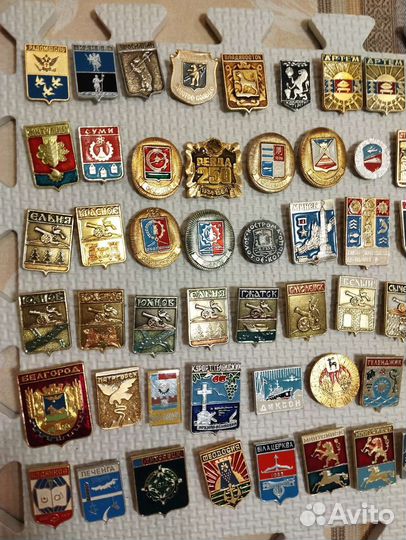 Значки гербы города СССР