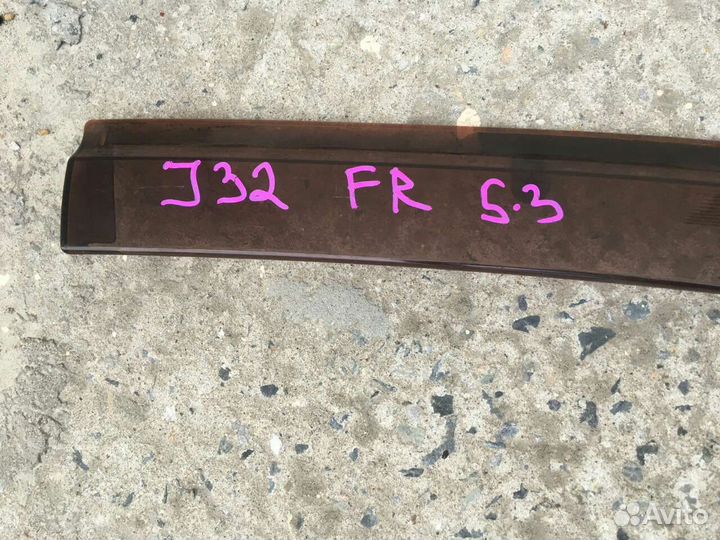 Ветровик Nissan Teana J32