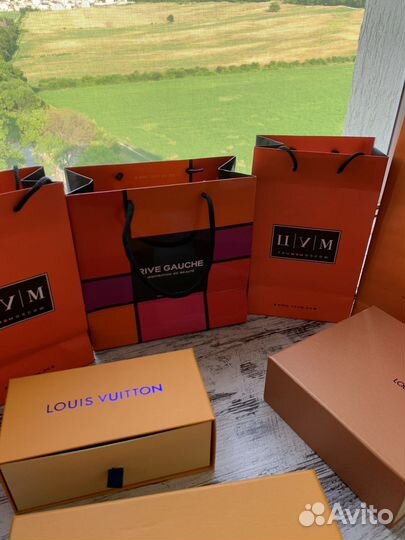 Пакеты и коробки брендовые