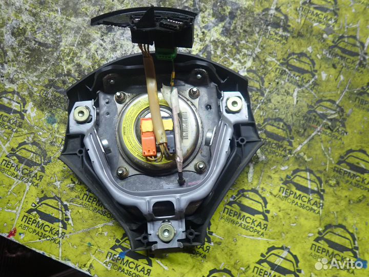 Подушка безопасности в руль Subaru L