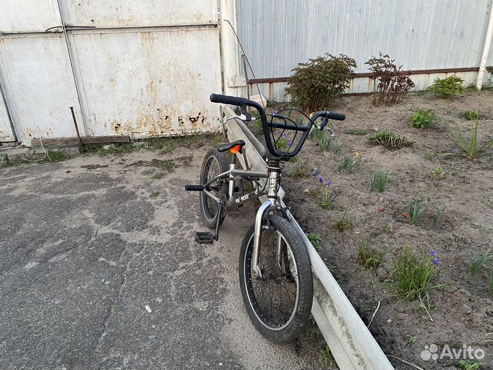 Трюковой велосипед bmx