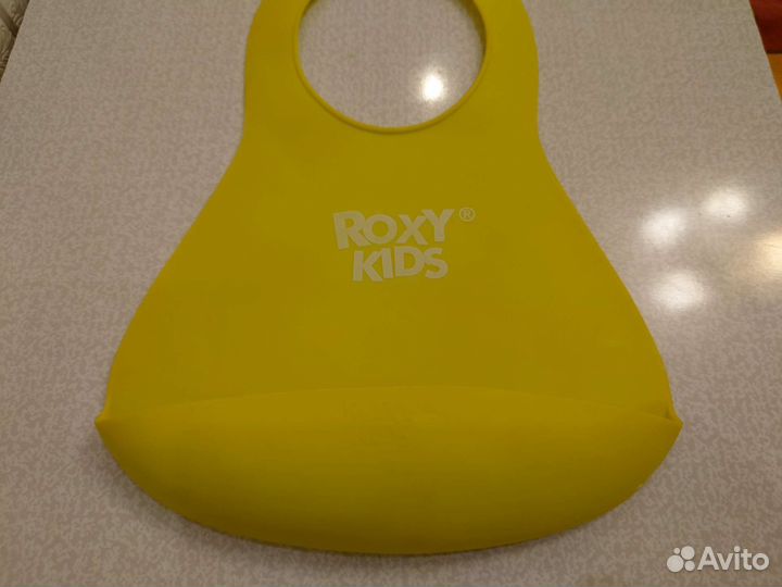 Нагрудник силиконовый Roxy Kids