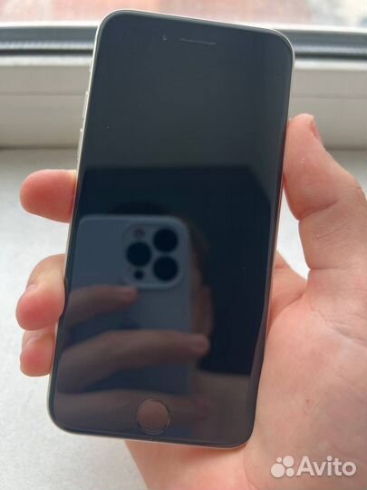 iPhone SE (2022), 64 ГБ