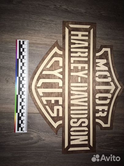 Панно из дерева