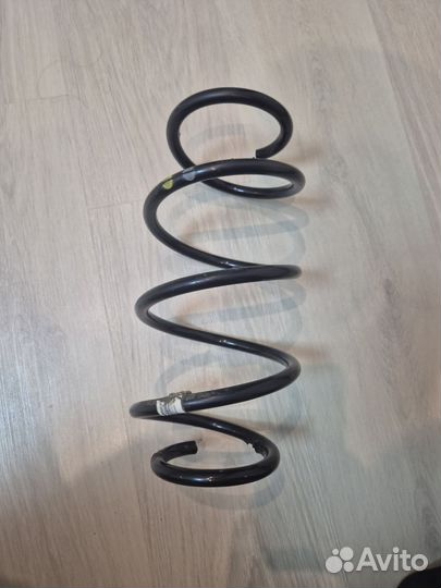 Передняя пружина Skoda Octavia A7 1.8