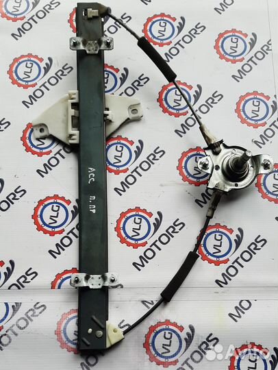 Стеклоподъемник механический Hyundai Accent 2 2007