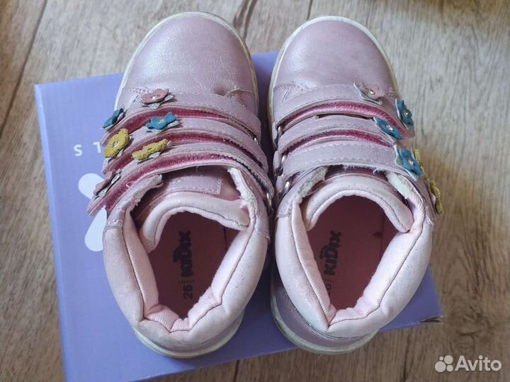 Ботинки (кроссовки) для девочки