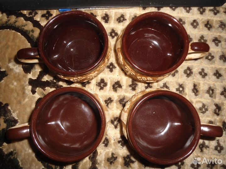 Чайный сервиз и кружки