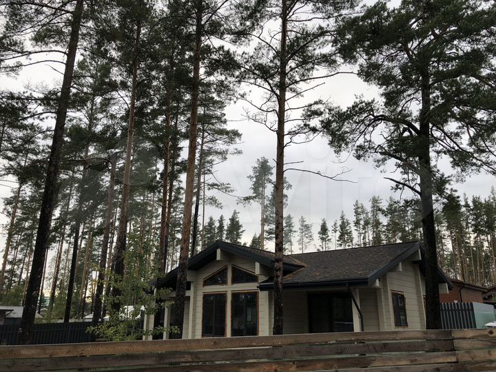 Коттедж 130 м² на участке 8 сот.