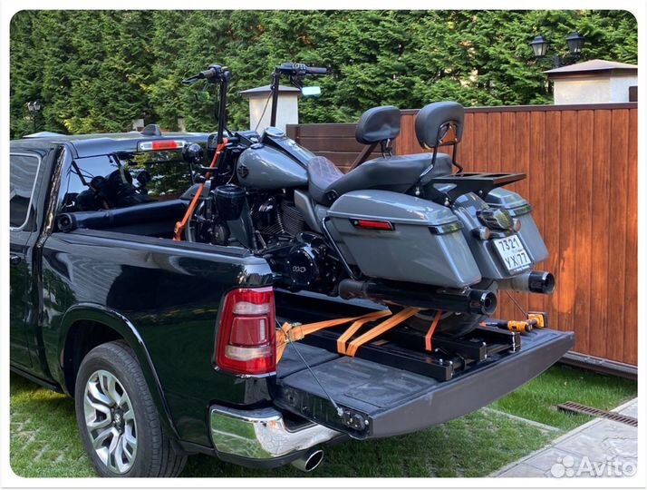 Автоматический прицеп для перевозки мотоциклов
