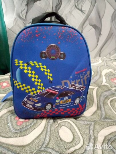 Школьный рюкзак