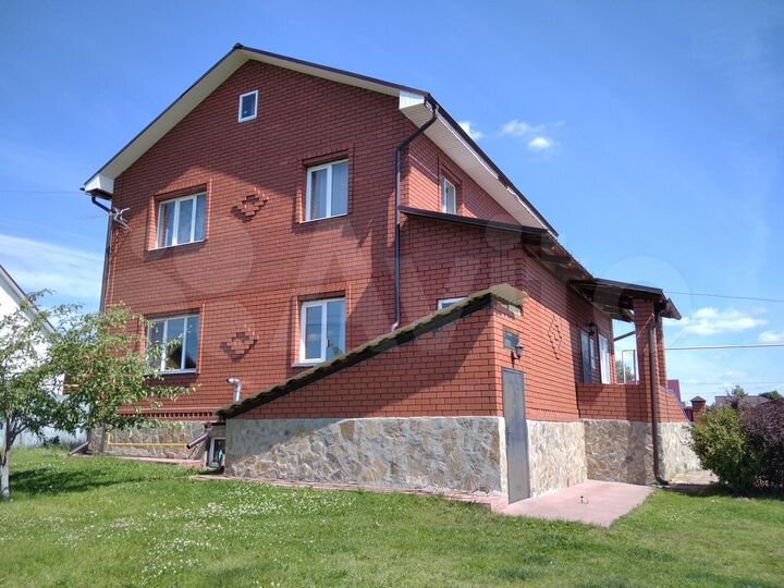 Коттедж 233,1 м² на участке 15 сот.