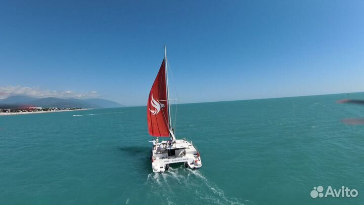 Аренда яхты катера морская прогулка