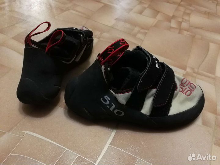 Скальные туфли 37