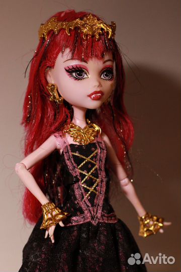 Кукла Монстер Хай Дракулаура 13 желаний