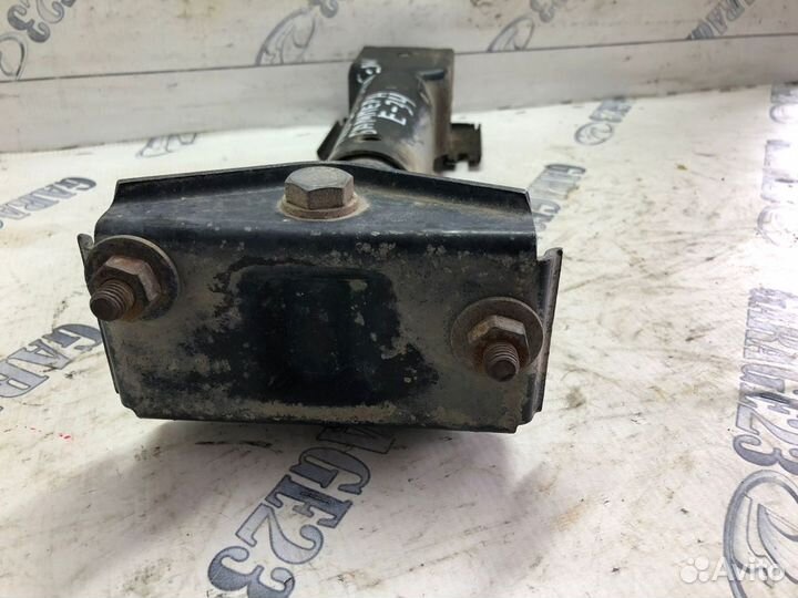 Кронштейн переднего бампера bmw e34