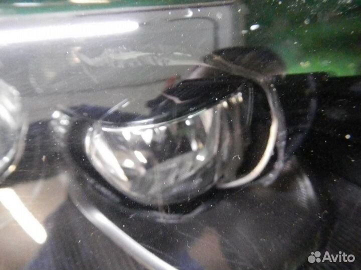 Фара правая Kia Sorento/Sorento Prime