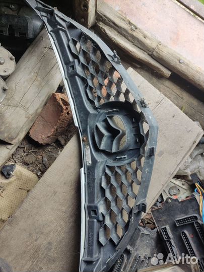 Решетка радиатора мазда 3 BK