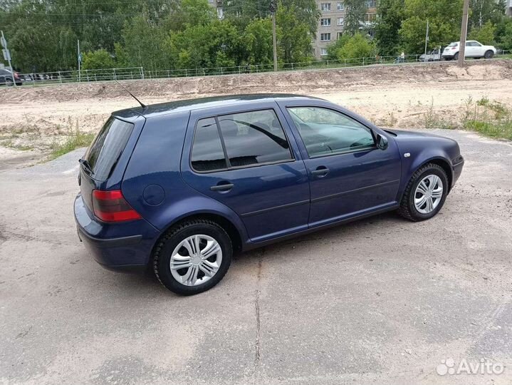Volkswagen Golf 1.4 МТ, 2002, 252 000 км