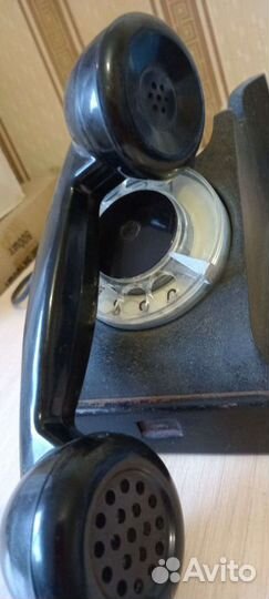 Старинный телефон