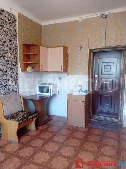 Комната 19 м² в 3-к., 2/4 эт.