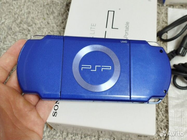 Psp 2000 metallic blue value pack