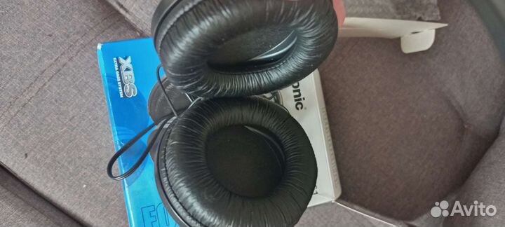 Проводные наушники бу