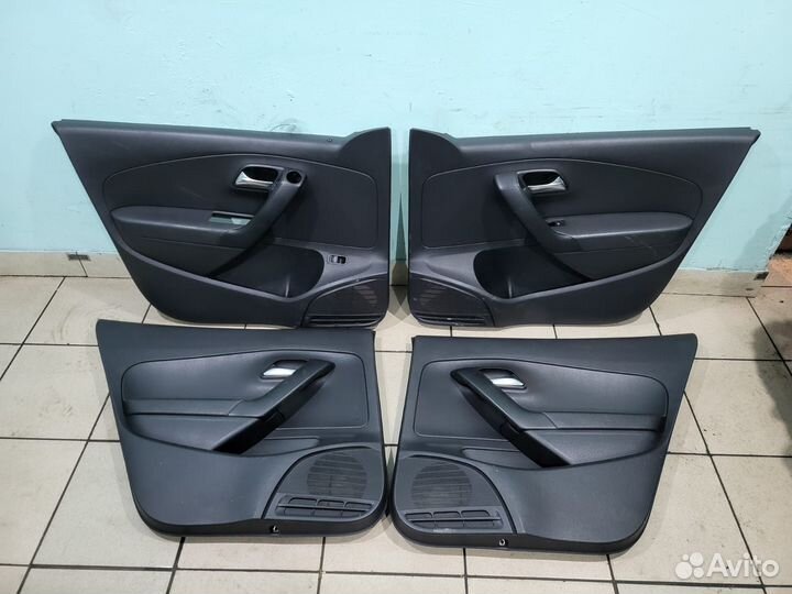 Обшивка двери комплект Volkswagen Polo 5