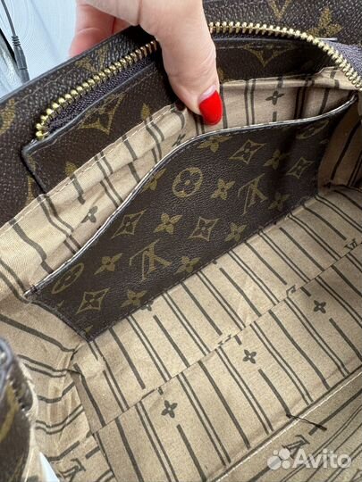 Сумка Louis Vuitton Cluny