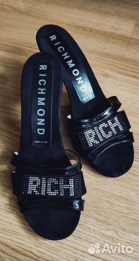Шлёпанцы Richmond (оригинал) на каблуке