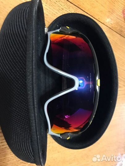 Спортивные очки Oakley