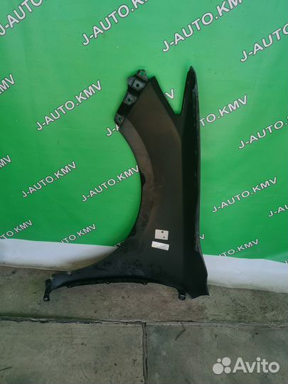 Крыло переднее правое Toyota Camry