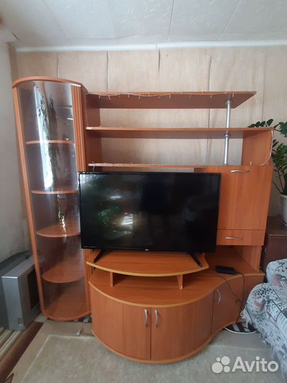 Стенка в гостиную под тв