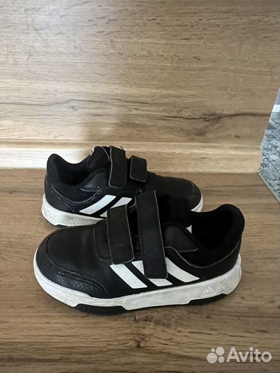 Кроссовки детские adidas 27 размер