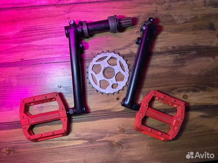 Бмх/мтб шатуны со звездой и педалями Kore