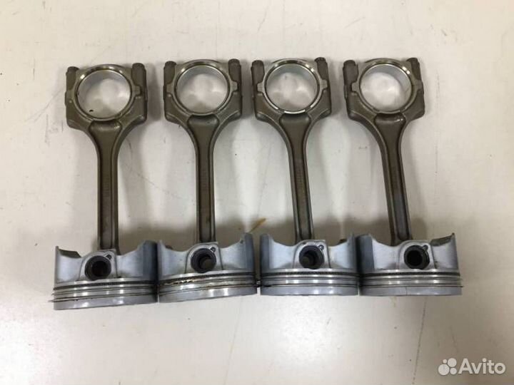 Поршень с шатуном Honda Civic 5D 2006-2012