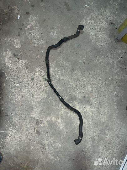 Патрубок системы охлаждения Mercedes W213