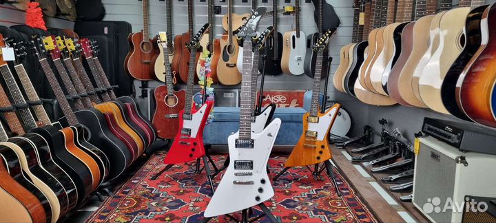 Explorer гитара