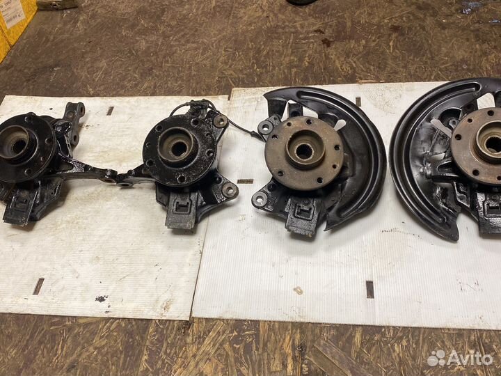 Поворотный кулак передний Renault fluence