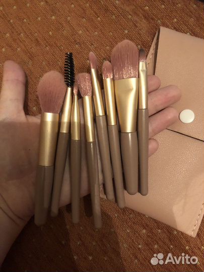 Кисти для макияжа