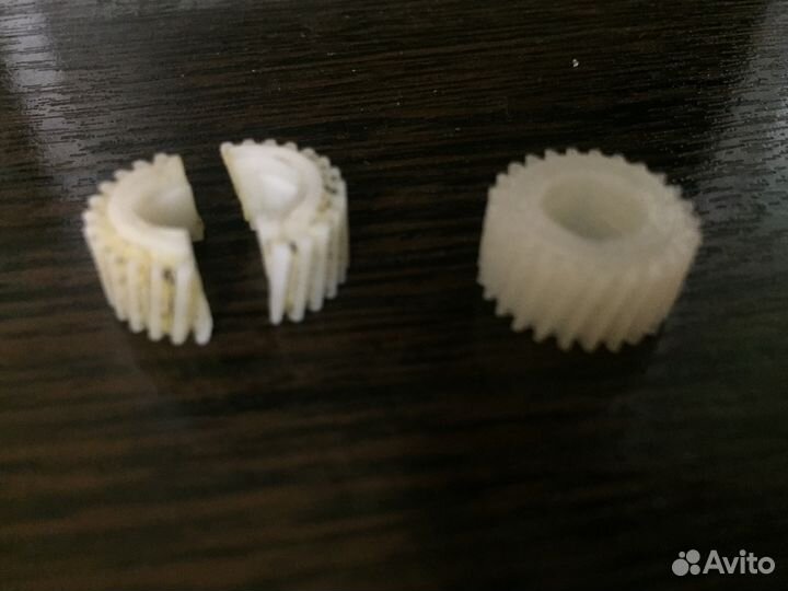 Шестерня привода подколенной опоры BMW