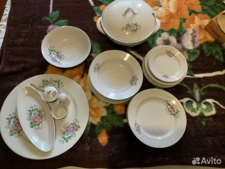 Столовый сервиз Дулево