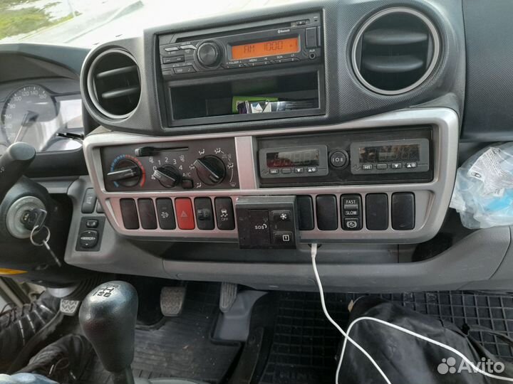 Hino 300 (Dutro), 2022